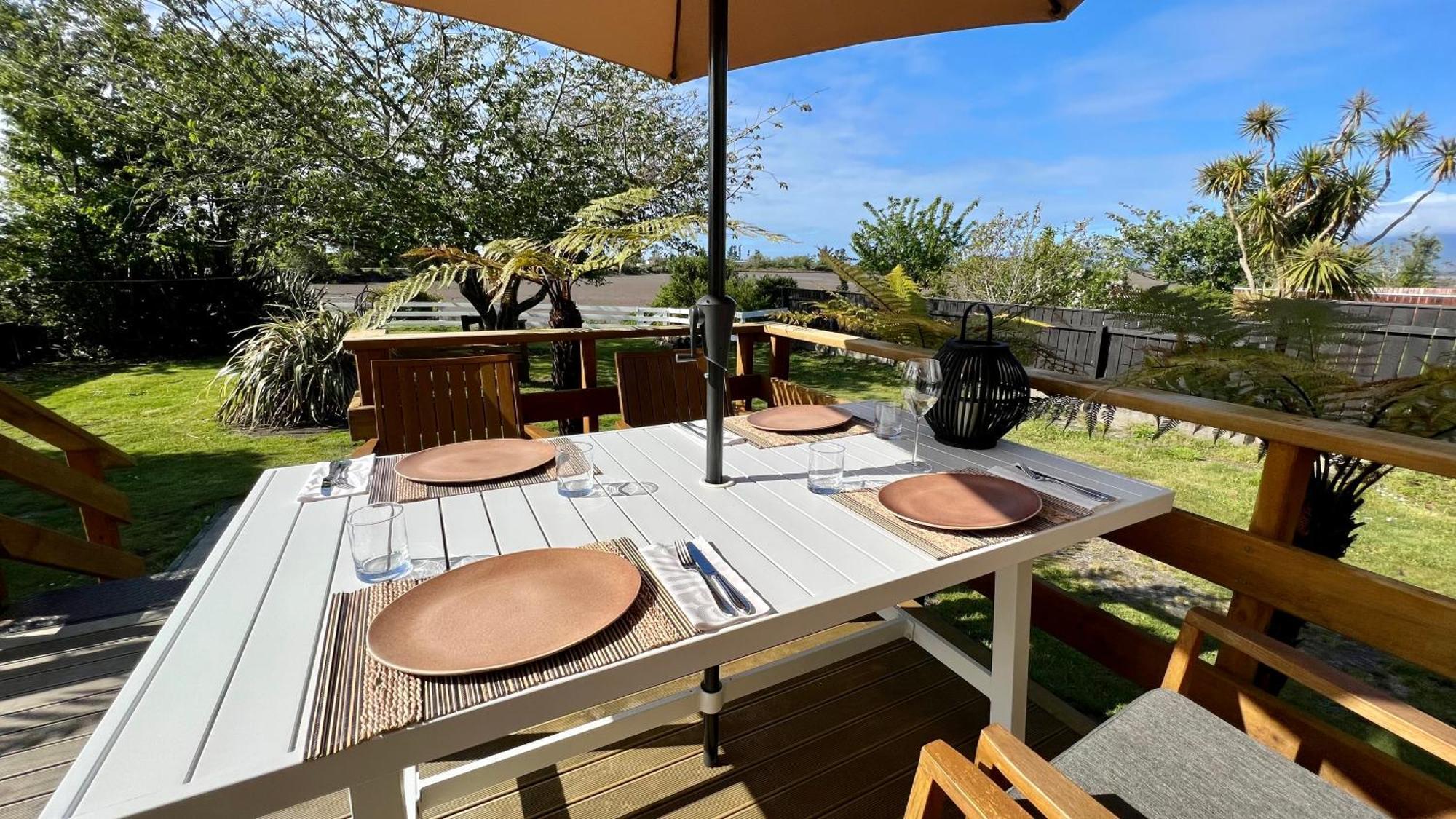 Waterfront Living Redefined Villa Westport Bagian luar foto