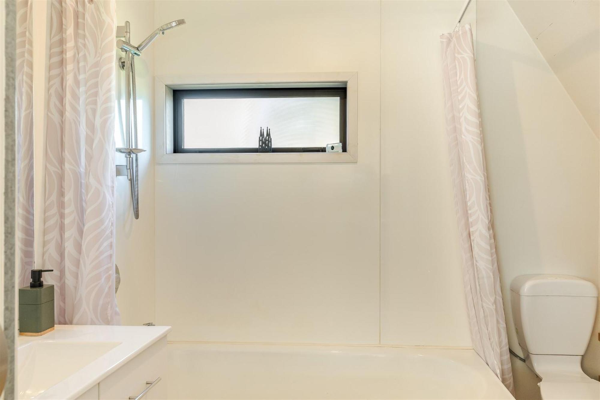 Waterfront Living Redefined Villa Westport Bagian luar foto
